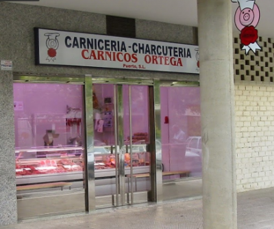 Carnicería y charcutería Manolo (Carnicos Ortega S.L)